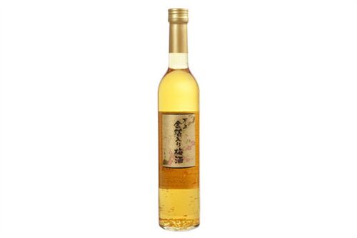 Rượu mơ vảy vàng Kikkoman chai 500ml của Nhật
