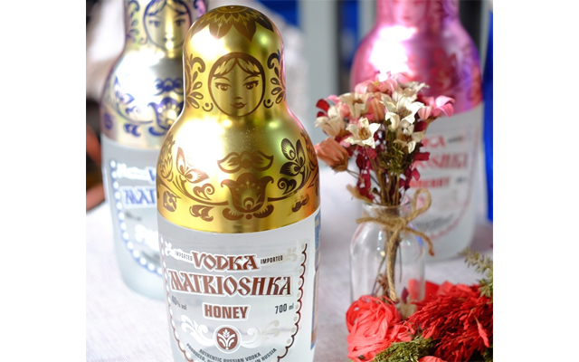 Rượu vodka búp bê nga